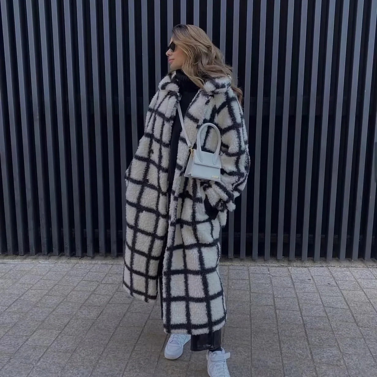 Fashion women's cocoon shaped lapel long coat black and white checkered plush coat for women